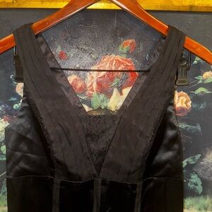 WHBM Black Silk NEW Stretchy V-Neck Layering Tank Top Lace Trim Size 2